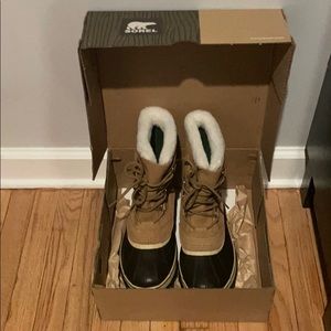 Sorel caribou size 8.5